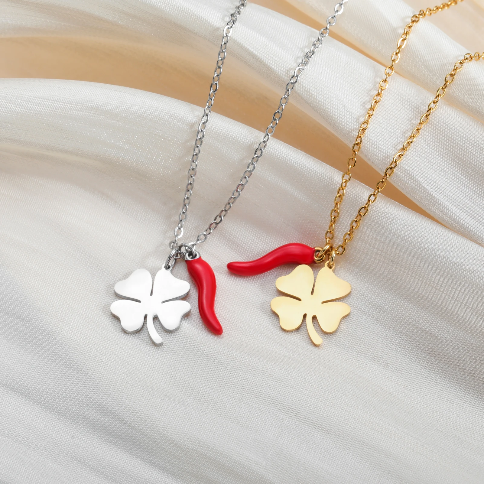 Italy Corner Four Leaf Clover Pendant Necklace For Woman Man Stainless Steel Cornicello Vintage Jewelry Amulet Gift 2026