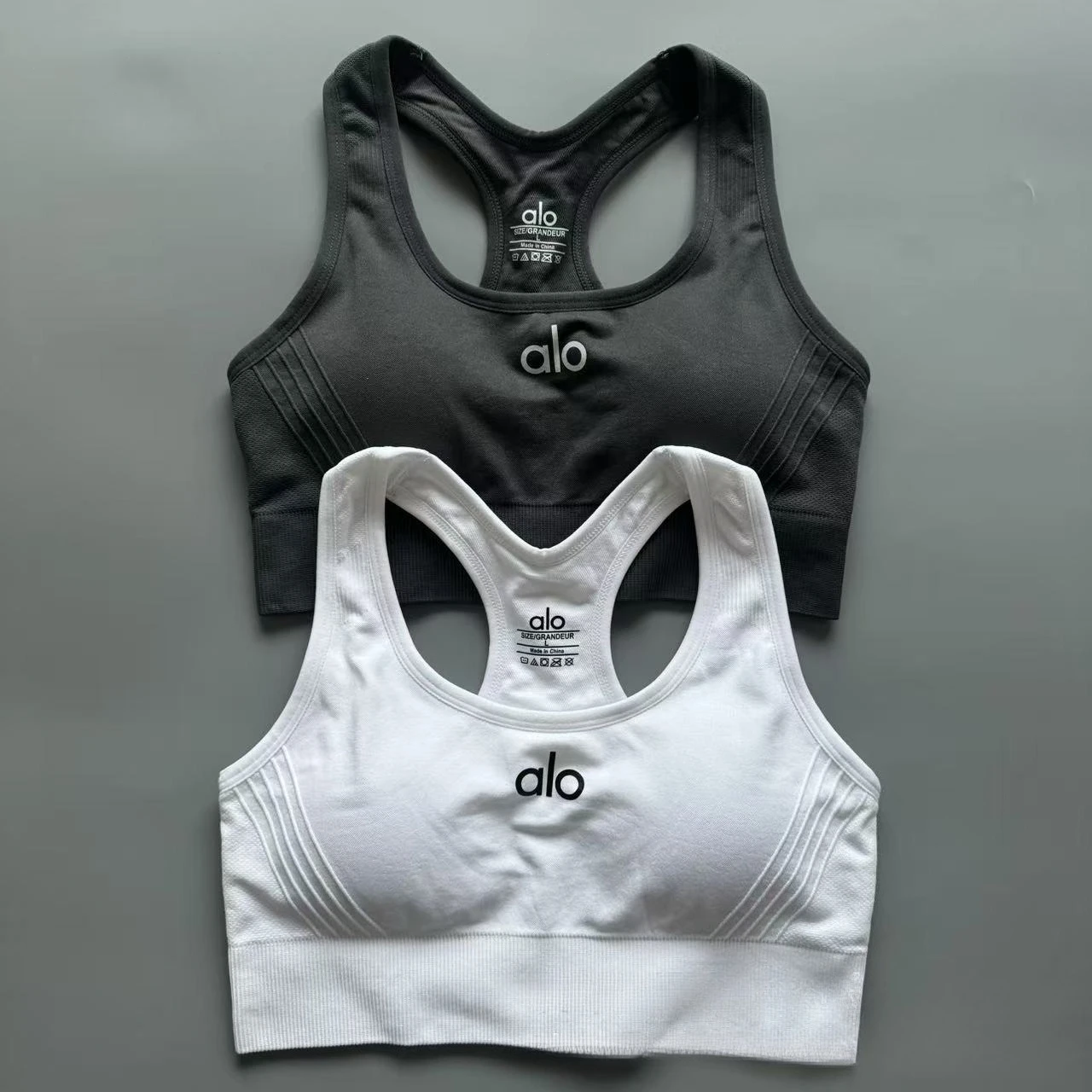 Alo Women Racerback Sports Bra Breathable Medium Support Yoga Bra Quick Dry Fitness Workout Running Gym Crop Top Activewear