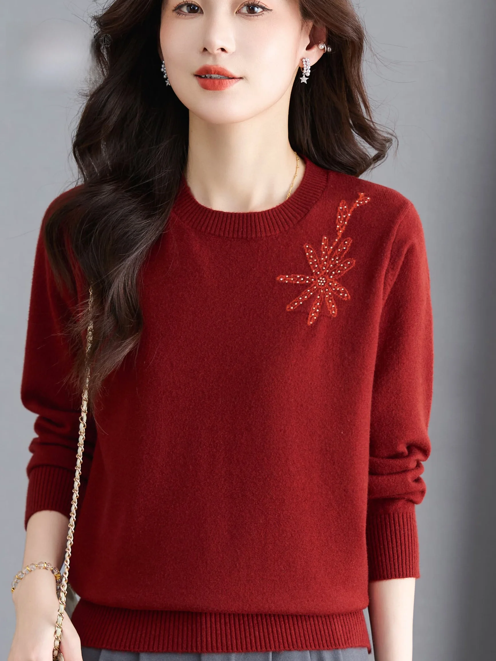 

Ele Embroidered Flower round Ne Knitwear Loose Fit Overhead Sle for Women Suitable for All Body pes Spring Autumn