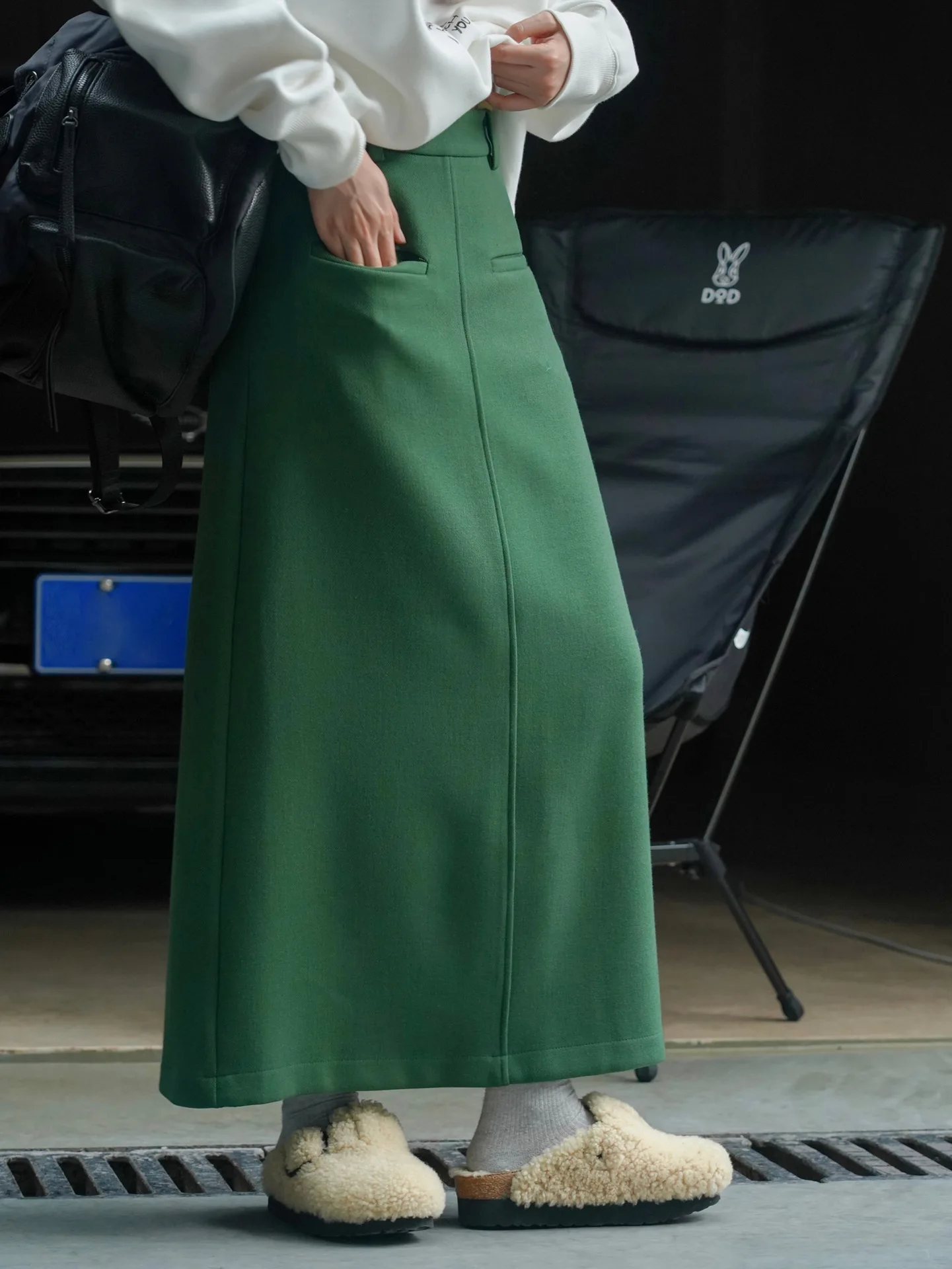 

Autumn and Winter Women's Casual Solid Color High Waist Straight Barrel Skirt