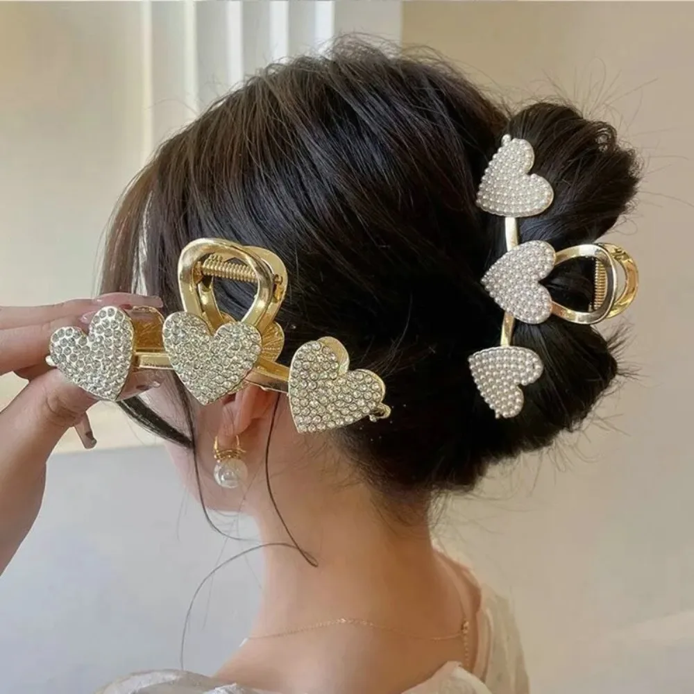 Heart Shape Shimmer Pearls Hairpin Trendy Alloy Three Hearts Hair Claw Headdress