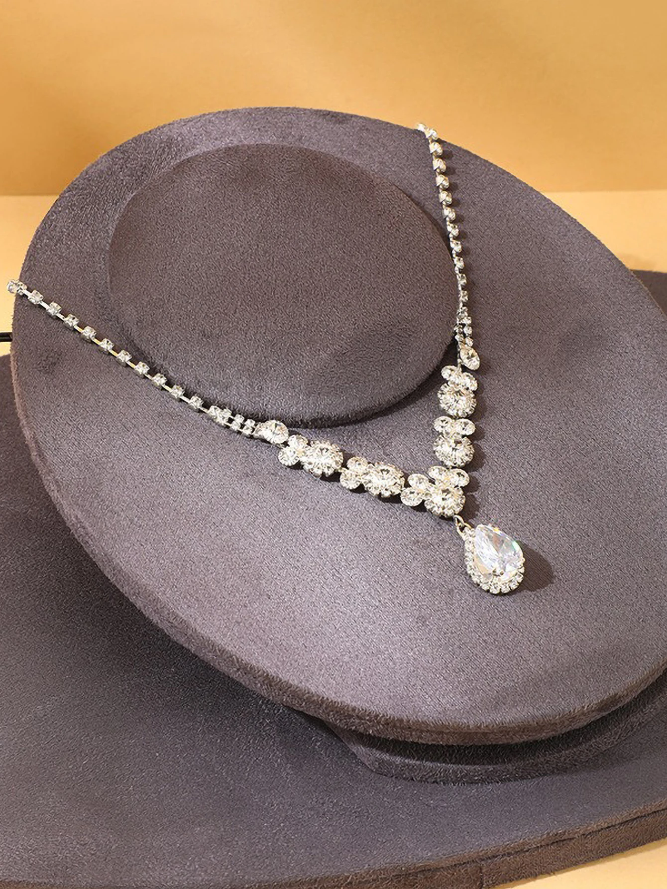 Dark Gray Velvet Jewelry Display Set, Stackable Round Necklace & Ring Organizer Stands, Luxury Jewelry Showcase for Necklaces