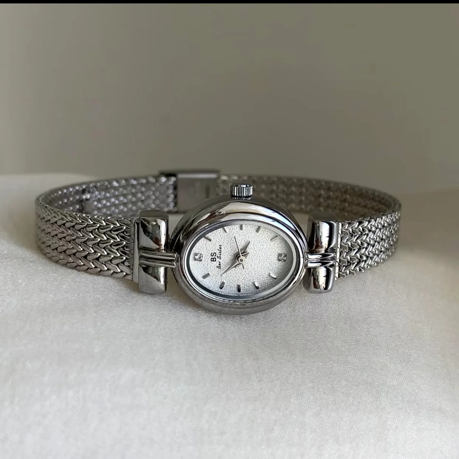 RetroStyle Small Gold Watch2026 New Genuine Light Luxury Wheat Ear Watch Retro High-End Women'S Wrist WatchQuartz Fashion Watch.