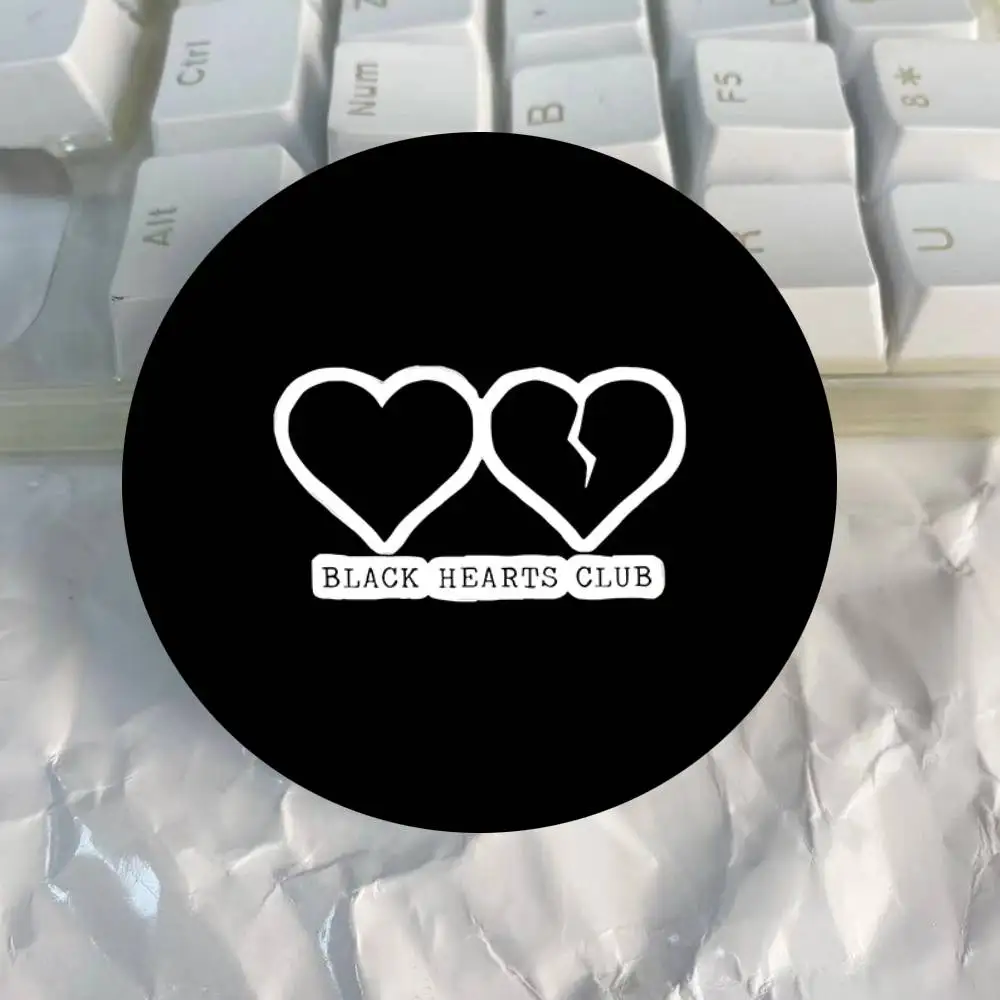 Black Hearts Club Round Badges Can Be Used To Decorate Clothes And Backpack Pins