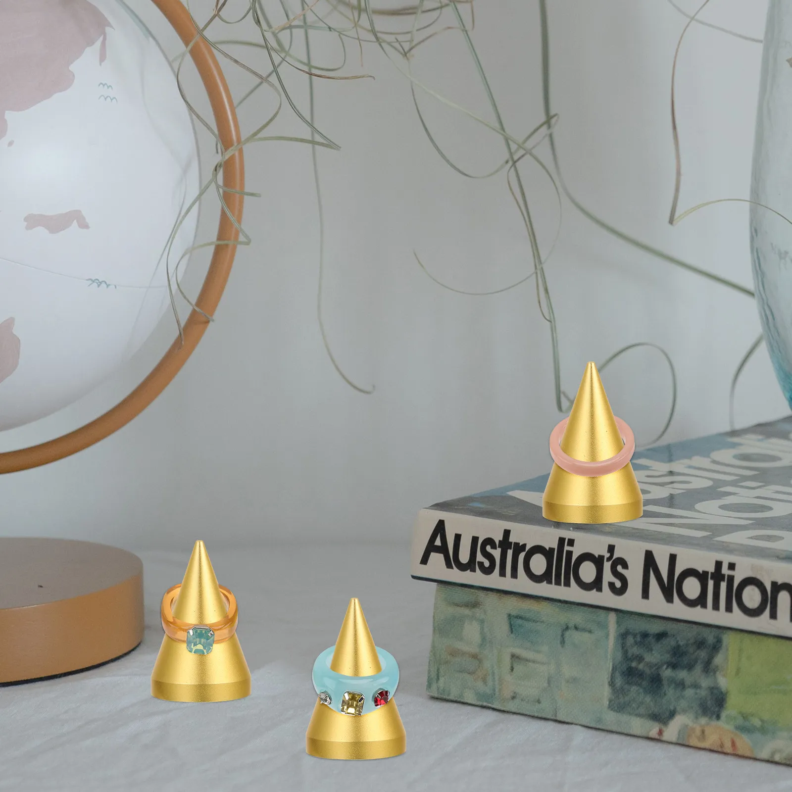 

Cone Ring Holder Metal Sturdy Stylish Design for Jewelry Display Jewelry Store Office Finger Ring Stand Organizer