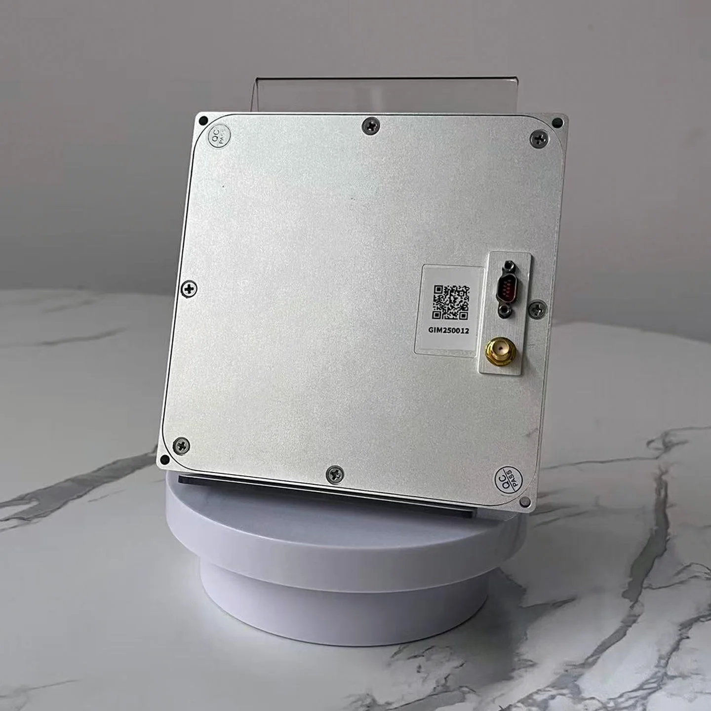 آلة KANGTAO GNSS المدمجة المضادة للتشويش (GIM-4B)