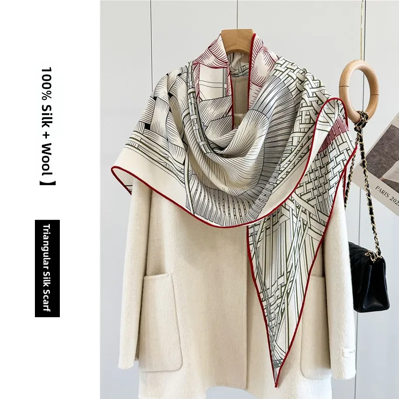 Echarpe-en-melange-soie-et-laine-grande-double-face-imprimee-motifs-croquis-couleurs-assorties-double-tissage-tendance