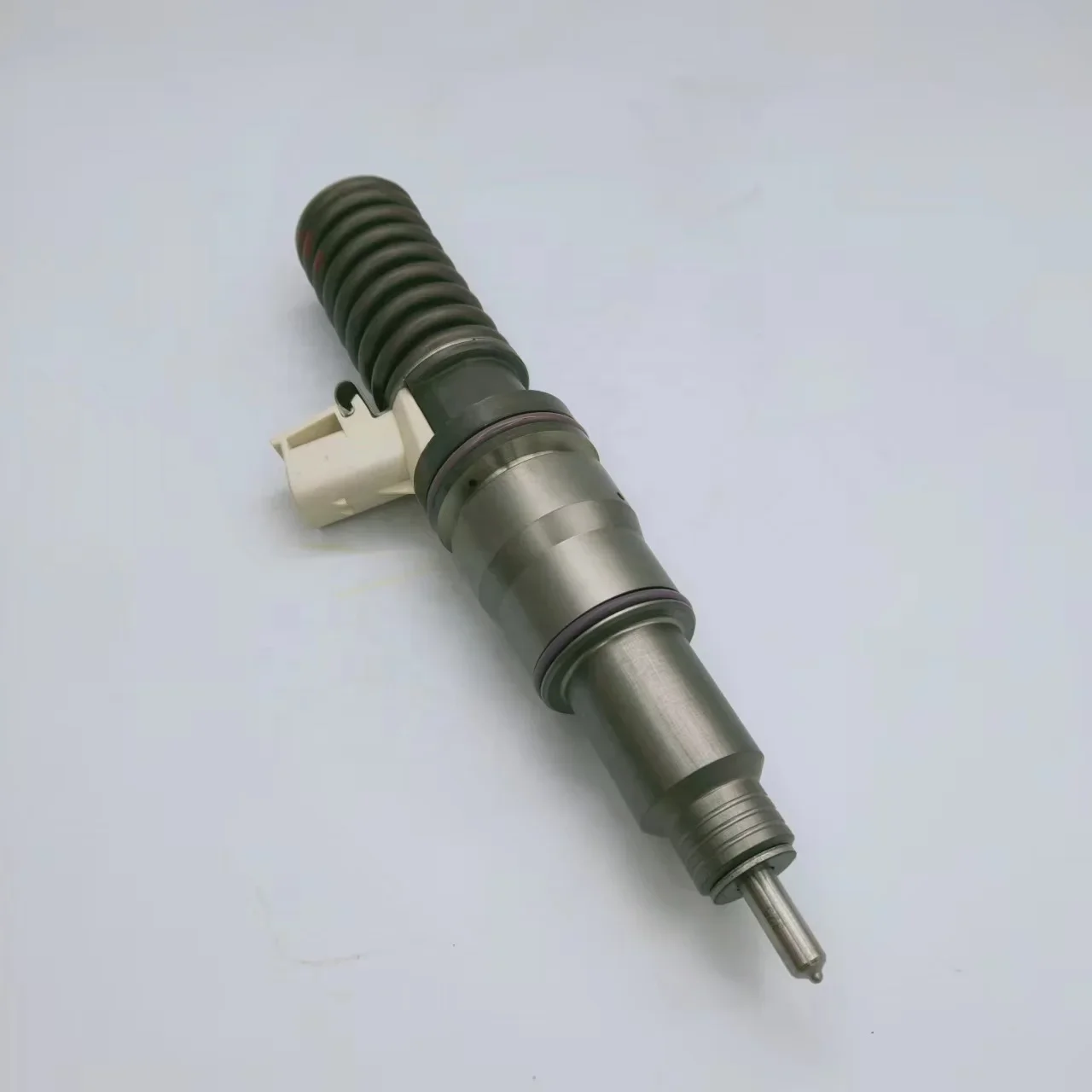

Common Rail Injector 03883426 Penta D16 Engine BEBE5H0001 03883426 3701144 3883426 Nozzle