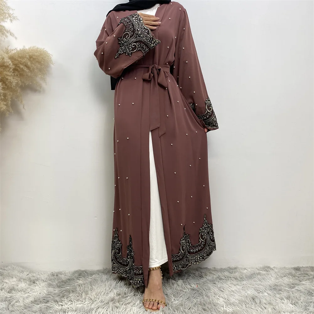

New Middle East Muslim Long Sleeve Embroidered Beaded Robe Women Long Arabian Cardigan Abaya Robe
