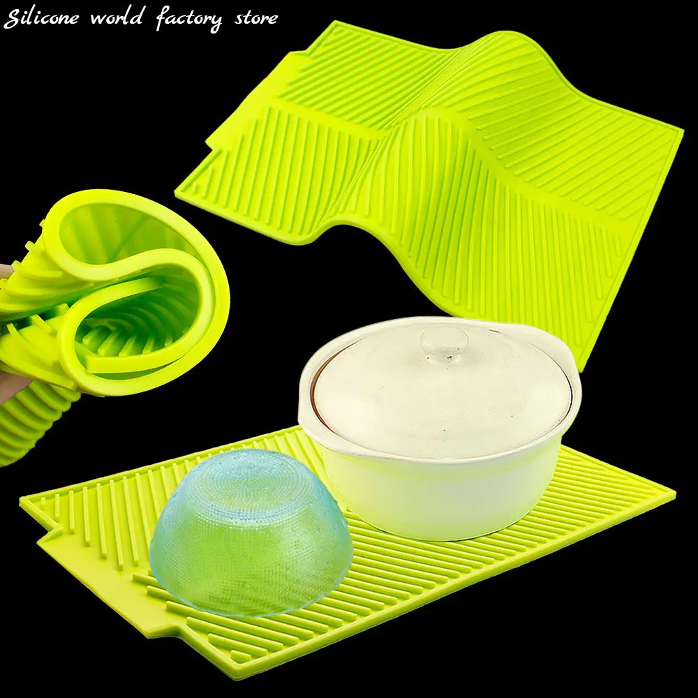 

Silicone World Multifunctional Tableware Silicone Water Filter Mat Kitchen Countertop Drainage Mat Insulated Meal Mat Drying Pad