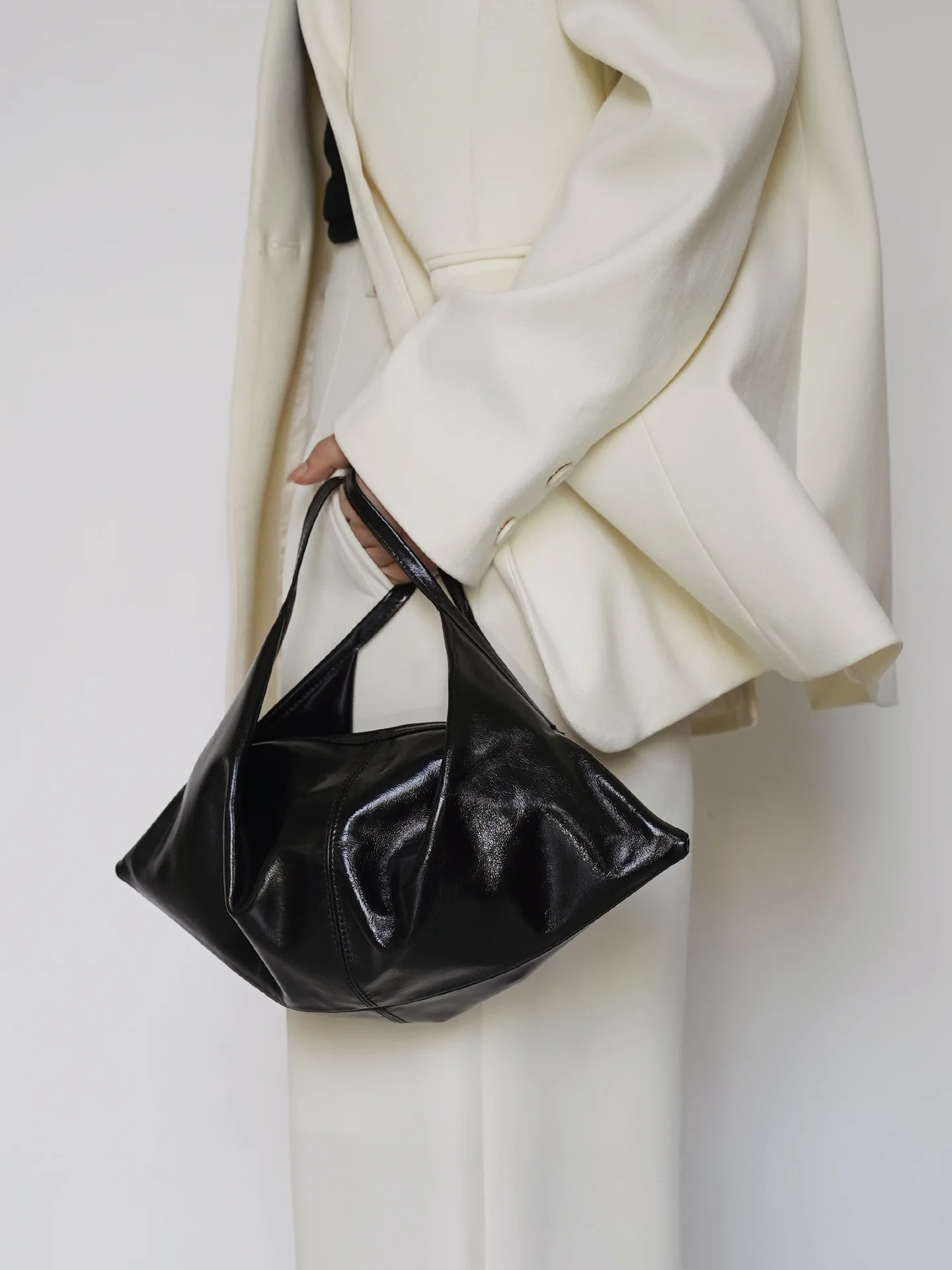 

Soft Leather Croissant Crossbody Bag Commuting Vintage Lazy Style Shoulder Bag Korean Style Hobos Oil Wax Leather Handbag Travel