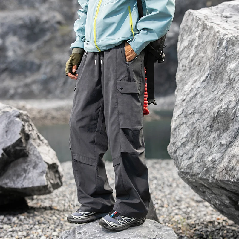 

Unisex Elastic-Waist Outdoor Pants: Urban Workwear-Inspired, Water-Repellent, Easy-Care & Durable Loose Fit
