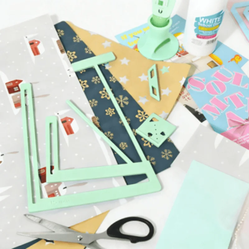 Aug. 9Pcs Bookbinding Easy Scrapbooking Tool For Starter, Great Stencils And Cutter Guide Kit Can Be Made Into Notebook