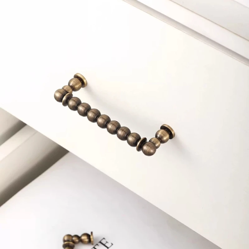 Messing-Schrankgriffe, Kupfer-Möbelbeschläge, runde Kugelgriffe für Schubladen, antike lange Kleiderschrankgriffe, Küchenschranktürgriff – Detail 9