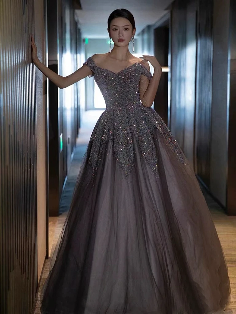 

Sequins Gray Cocktail Dresses Off the Shoulder Boat Neck Tiered Tulle Floor Length Sleeveless Princess Woman Evening Party Gowns