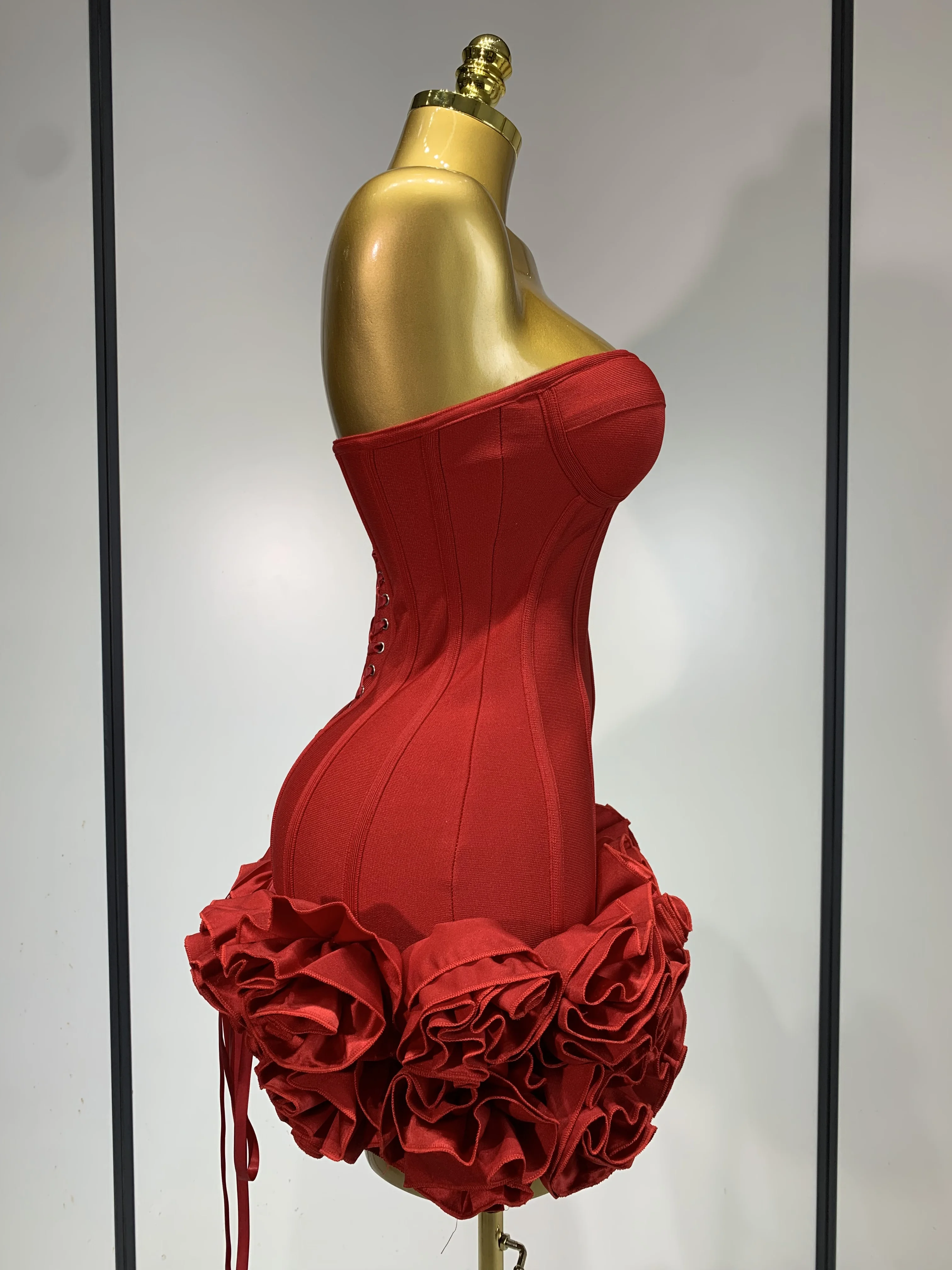 Women Sexy Strapless Backless Flower Embellished Mini Bandage Dress Bodycon Celebrity Party Cocktail Evening Party Club Dresses 179 Sb017107076fb4816a4111740e49552dai