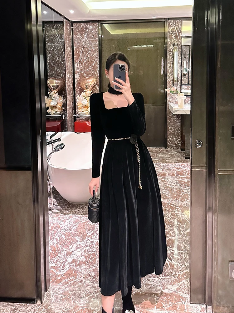 

Элегантное черное бархатное платье с квадратным вырезом и длинной юбкой А-силуэта в корейском стиле для женщин: модное, стройнящее, женственное, для офиса