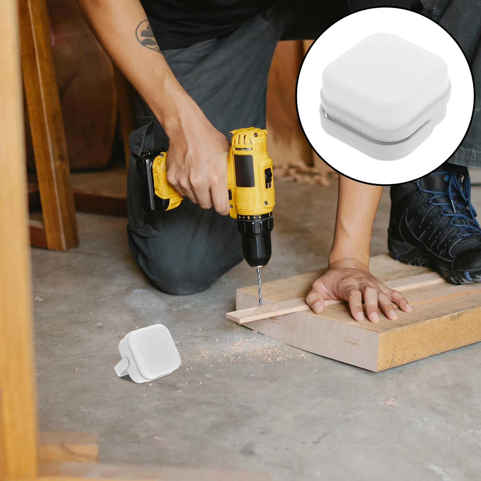 

Camping Tent Light Portable Outdoor Emergency Lamp with Adjustable Modes for Various Activities and Car Repairs