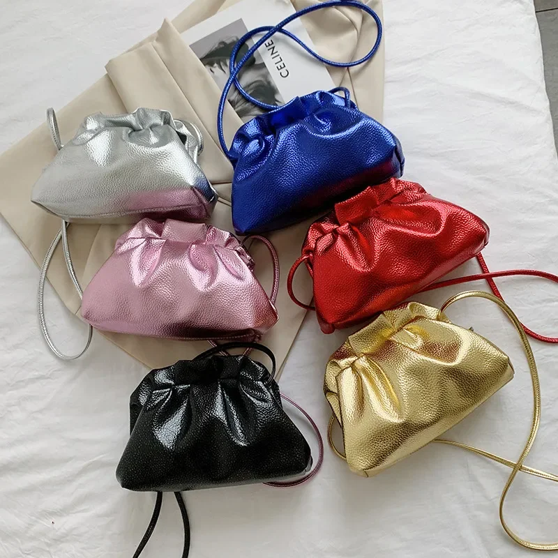 2024 Luxurious Gold For Women Leather Hobos Retro Cloud Crossbody Small PhoneDesign Clutch Clip bag Female Bolsa