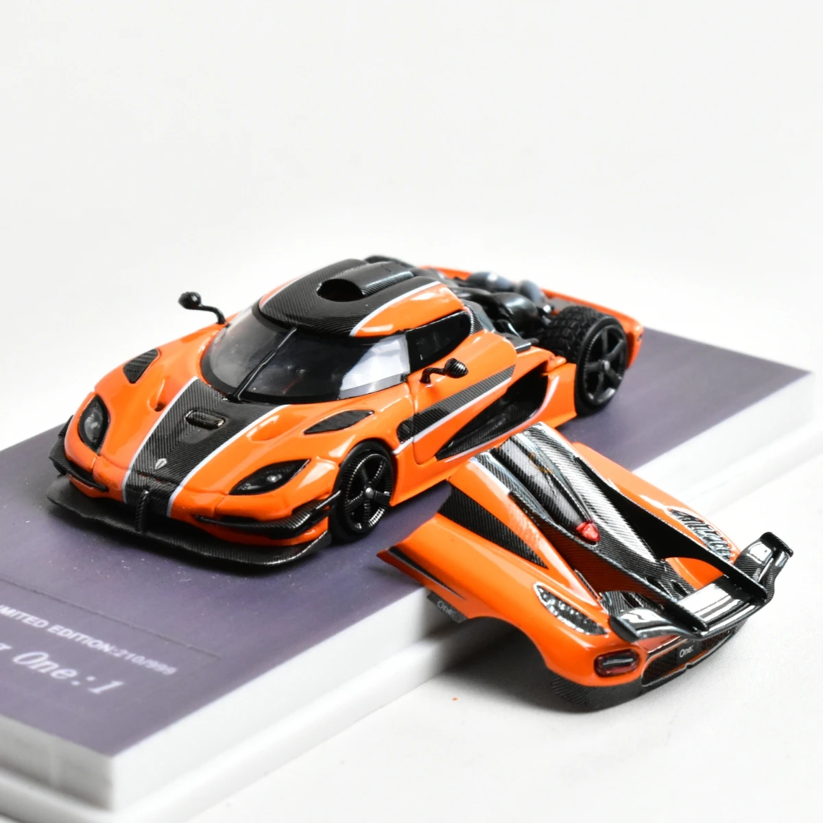 MJ 1:64 one1 Diecast Model Car