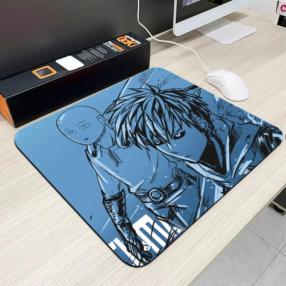 

Коврик для мыши One Punch Man, маленькие офисные коврики для стола, компьютерные аксессуары, моющаяся нескользящая резина с прецизионным замком