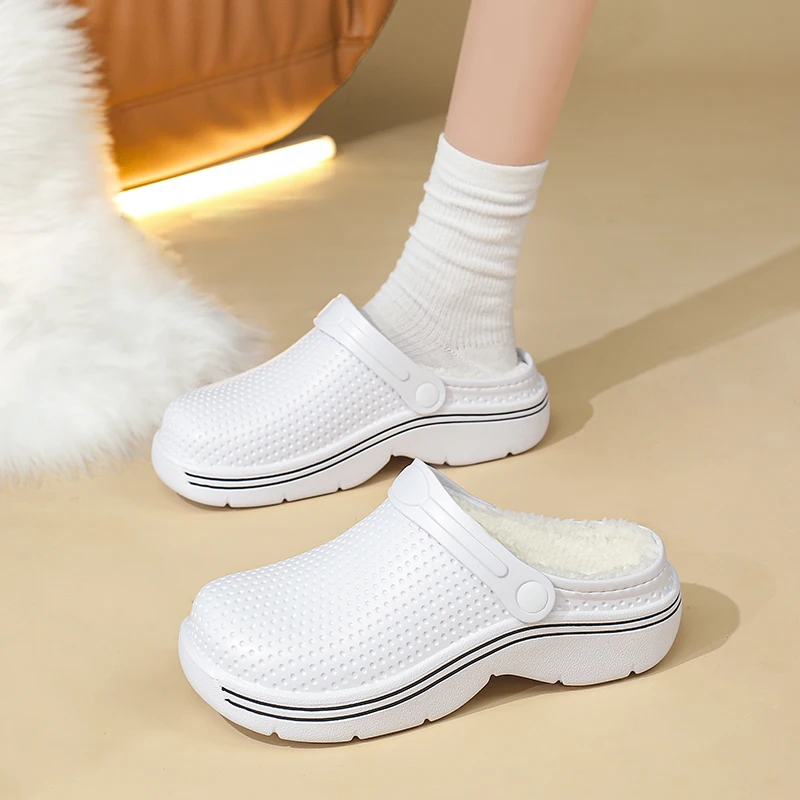 Keep Your Feet Warm at Home in Winter! Solid Color Plush Slippers, Thick Fleece Locks in Warmth Without Causing Sweat, Non-Slip Soles Are Silent and Wear-Resistant, Providing Gentle Protection for Your Feet When Making Coffee in the Morning, Watching Shows in the Afternoon, or Relaxing before Bed