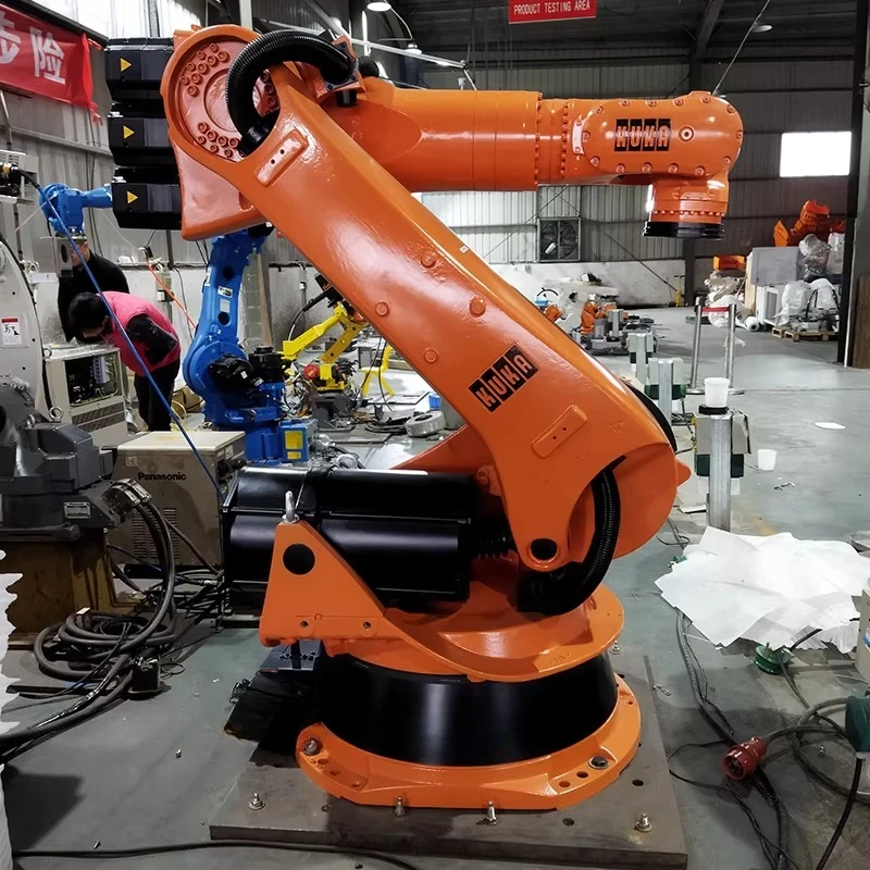 Second-hand industrial robot arm length 2.7 meters load 210KG robot arm