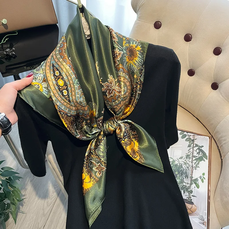 Seidenschal, quadratischer Schal aus Simulationsseide, dekorativer Schal mit Blumenmuster, europäischer und amerikanischer 90er kleiner quadratischer Schal, bedruckter Satin-Schal