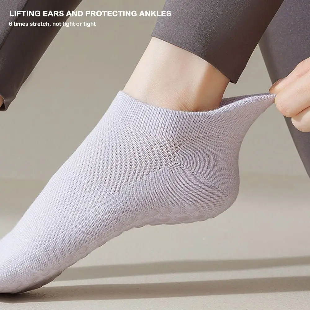 المهنية رقيقة اليوغا الجوارب شبكة تنفس منخفضة الكاحل جورب عارية الذراعين سيليكون المضادة للانزلاق الطابق قارب الجوارب النساء