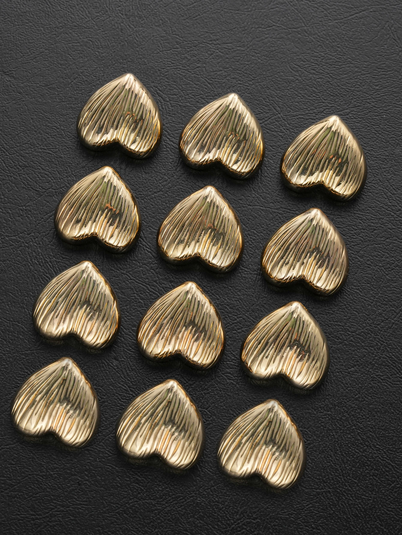 10Pcs 12/15/18/20/23mm Silver Heart Metal Buttons Ribbed Textured Alloy Shank Buttons for Coat Suit Blazer Sewing Accessories