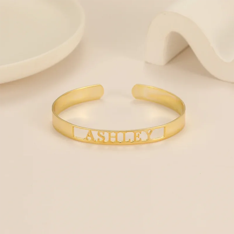 DHQH New Wholesale Customized Name Bracelet Personalized Letter/Name Bracelet Gift Couple Bracelet Commemorative Jewelry Gift