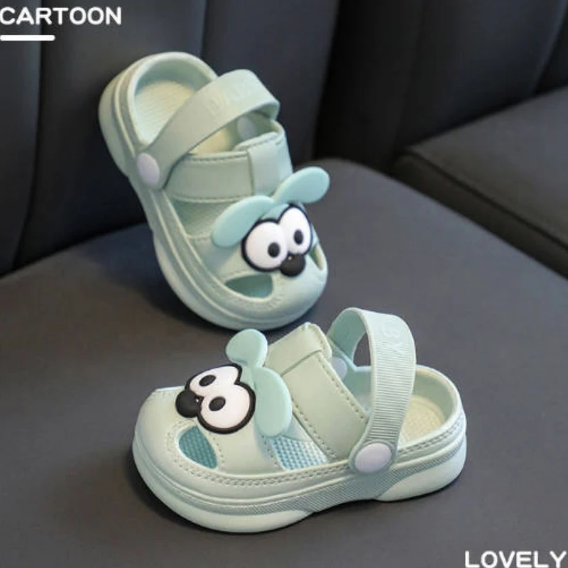 Kids Clogs Gardon Shoes Cartoon Cut-Out Closed-Toe Sandals Boys Girls Anti Slip Soft Sole Indoor Slippers Outdoor Beach Sandals