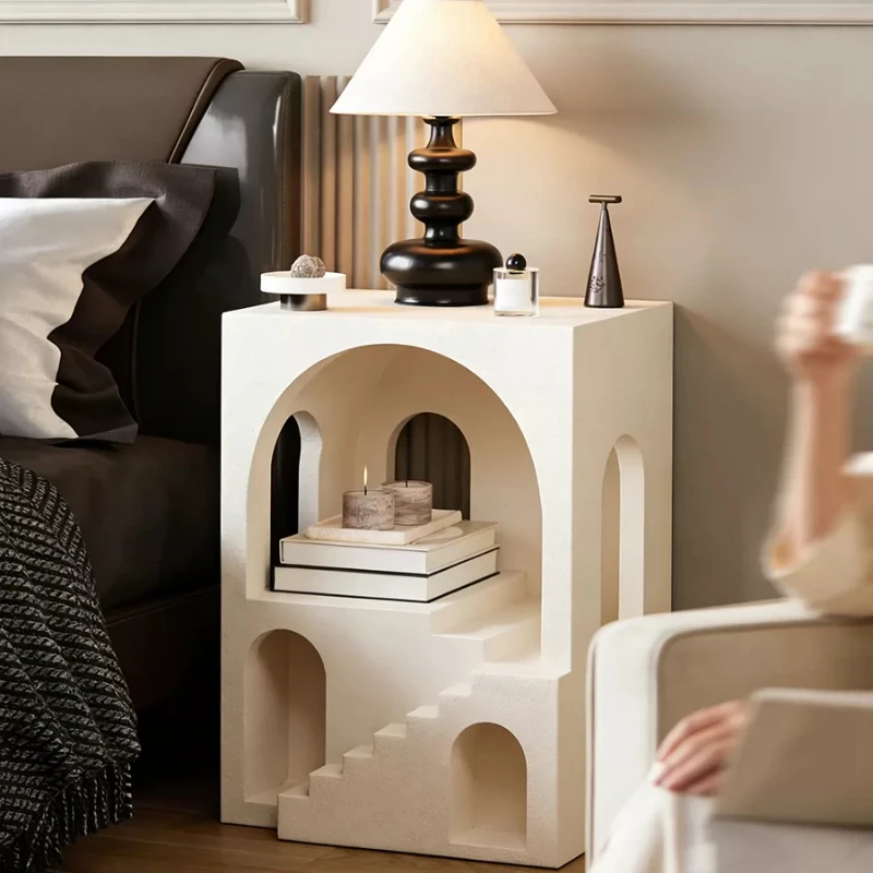 French antique bedroom bedside table, high-end niche design floor ornaments, creative European solid wood bedside table