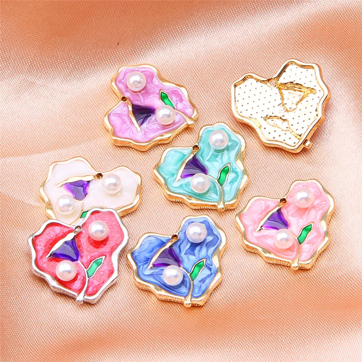 10pcs new French retro imitation pearl oil drop pendant light luxury enamel advanced painted flower pendant accessories