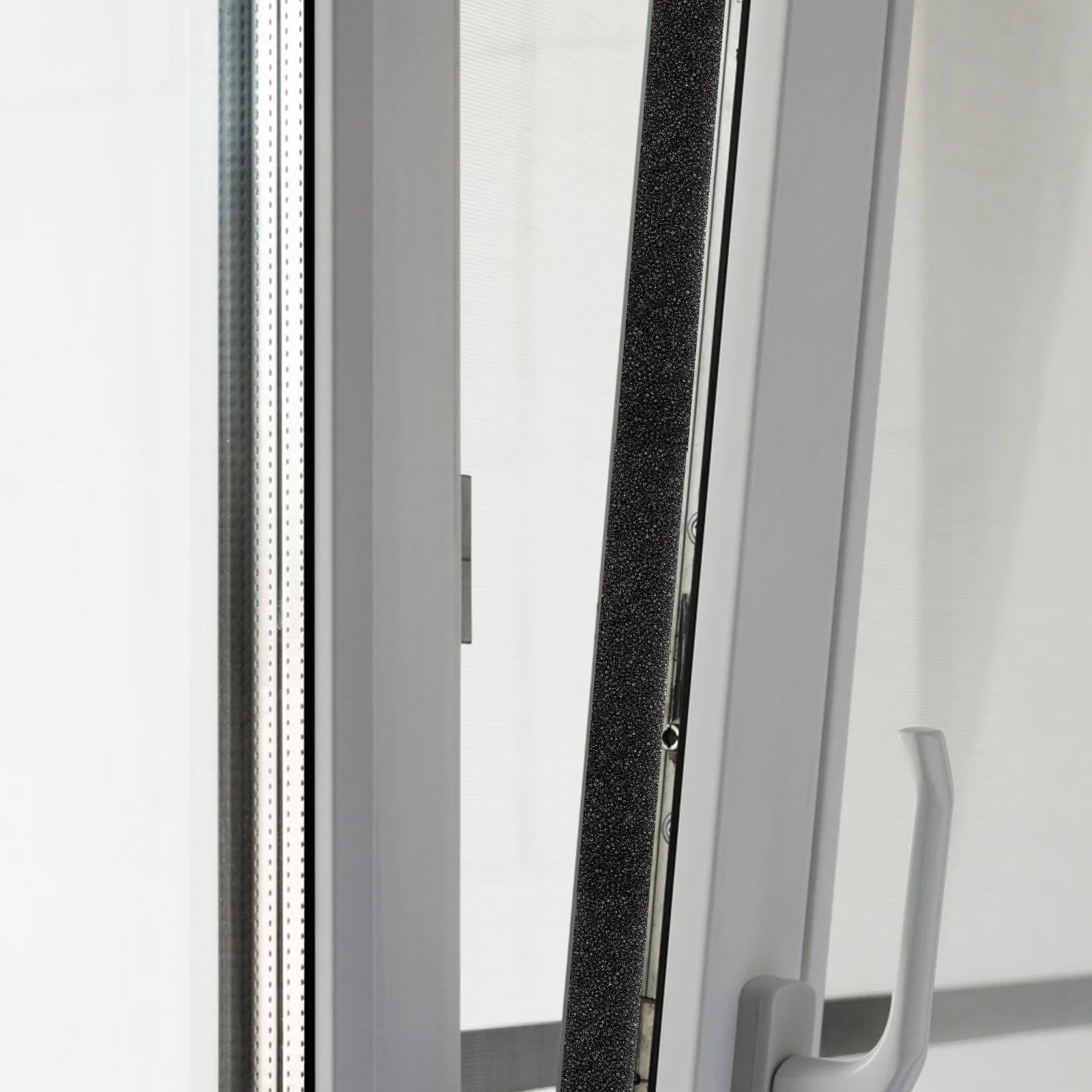 

4 Rolls Noise Reduction Seal Strip Door Weather Stripping Soundproof Gap Filler Moisture Proof Windproof Insulation for Home