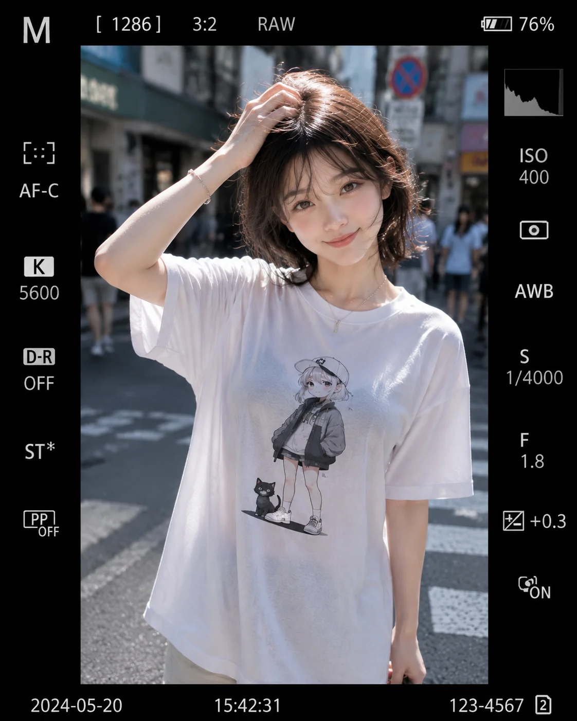2026 Unisex Anime Girl & Black Cat Graphic T‑Shirt Y2K Harajuku Streetwear Hip‑Hop Loose Short‑Sleeve Polyester Casual Daily Tee