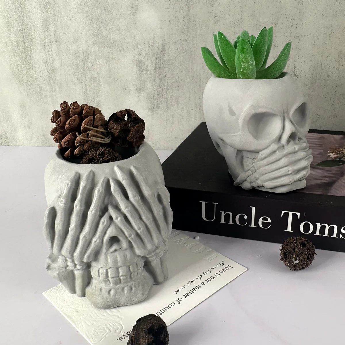 3D Skull Penholder Silicone Mold DIY Halloween Decorative Flowerpot Jewelry Storage Box Mould Soap Plaster Casting Holiday Gifts