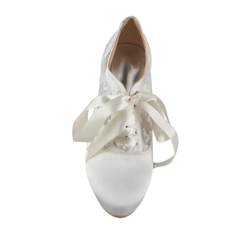 Venus lure Customized Chunky Heel Ivory Wedding Booties Ivory Embroidered Boots Closed Toe Bridal Ankle Boot