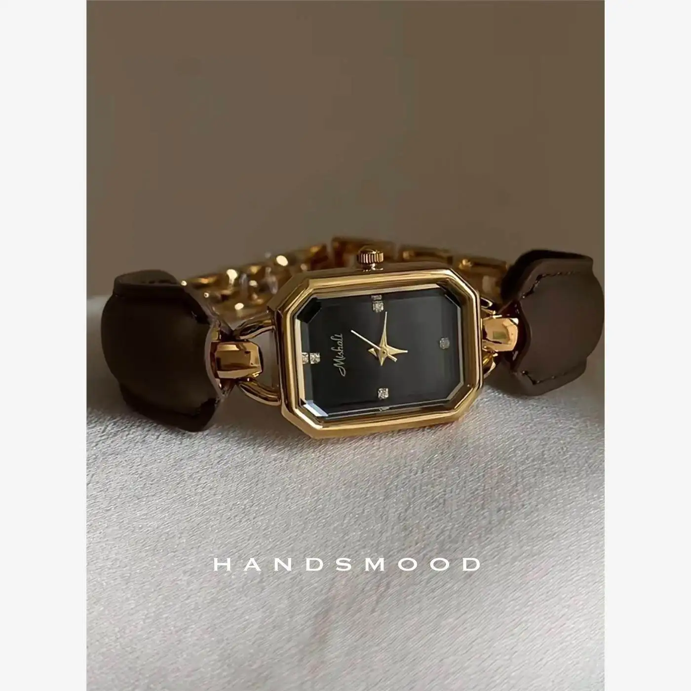 New Luxury, High-End, And Stylish Women'S WatchA Vintage And Exquisite Trendy Quartz Watch; A High-Quality Wristwatch For Women.