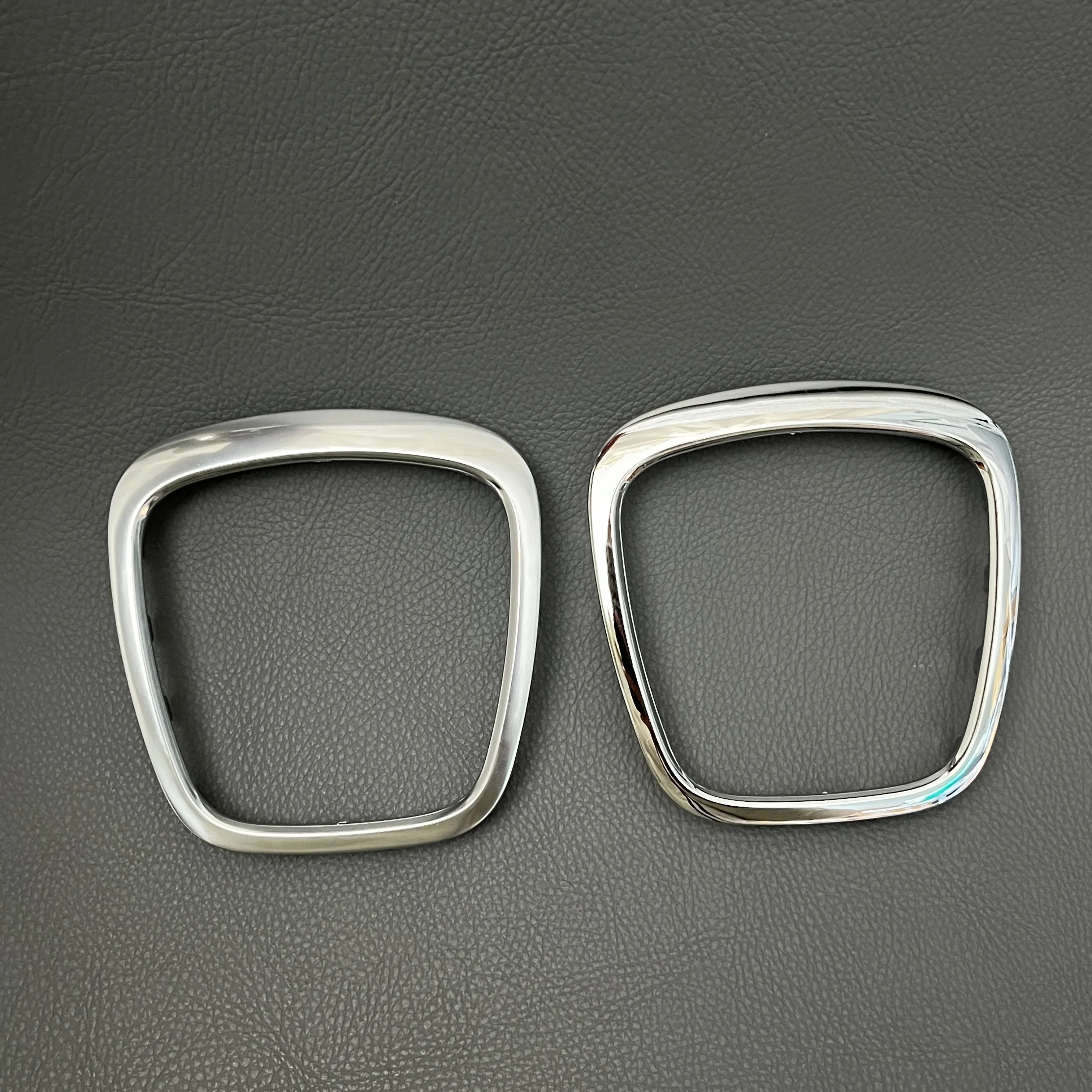 

1pcs Chrome Matte Shiny Car Steering Wheel Frame Trim Cover For Audi A3 8P S3 A4 B6 B7 B8 A5 A6 C6 Q7 Q5 2003-2013