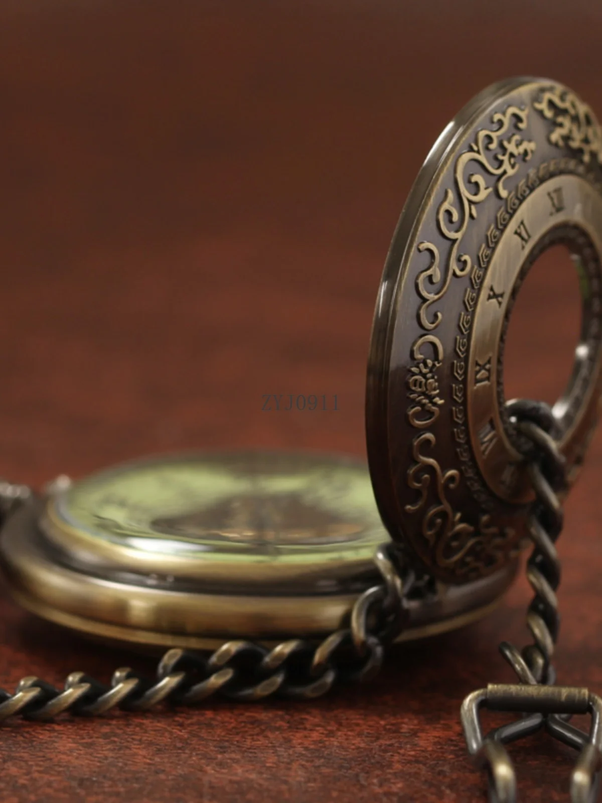 นาฬิกาพกกลไกอัตโนมัติเต็มรูปแบบพลิกย้อนยุคกลวงออกนาฬิกาสร้อยคอเด็กนักเรียนโรมันคิดถึง