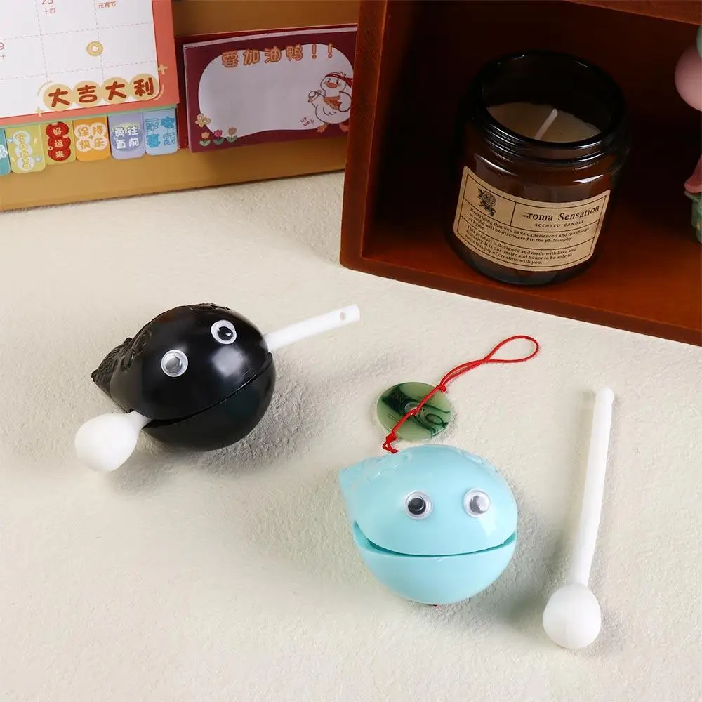 

Деревянная перкуссионная игрушка в форме животного: рыбка с молоточком, резные деревянные украшения, милый ударный инструмент для начинающих