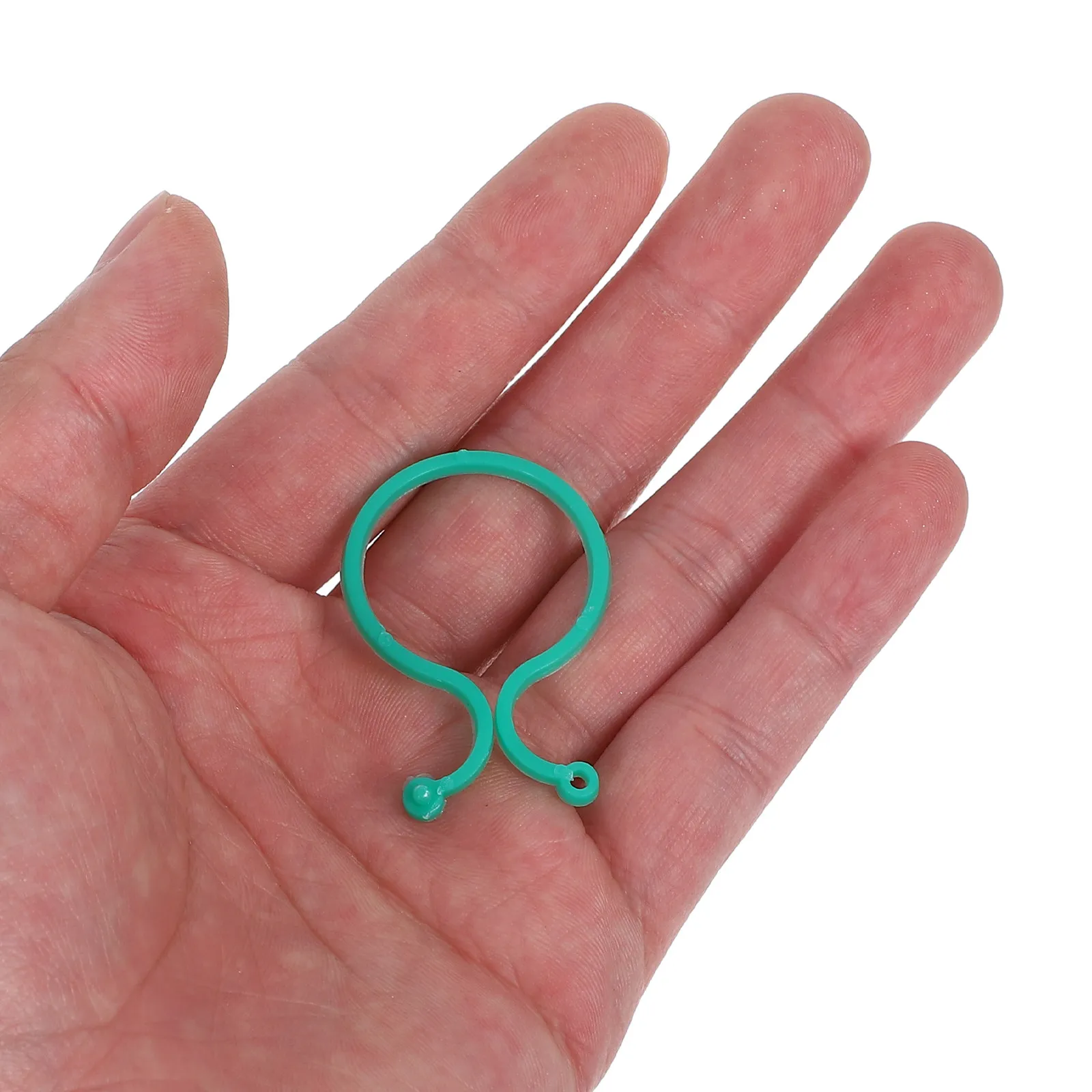 

120Pcs Sturdy Garden Plant Support Clips for Tomatoes Climbing Vines Gourds Easy Install Removable Reusable Lightweight Vine