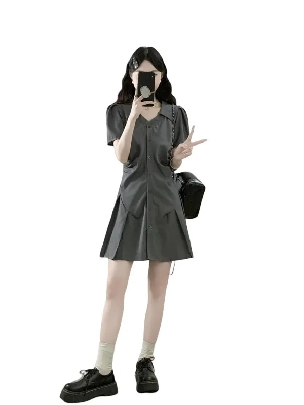 فستان صيفي بأكمام قصيرة بتصميم بولو مقاس كبير للنساء، تنورة قصيرة بخصر مرتفع على شكل حرف A، مكشكشة عند الخصر، غير متماثلة