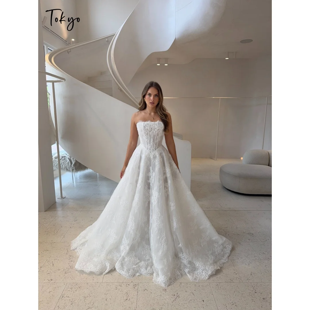 Tokyo Custom White Strapless Lace Wedding Dress A Line Floor Length Bridal Gown Elegant Sleeveless Formal Wedding Evening Dress
