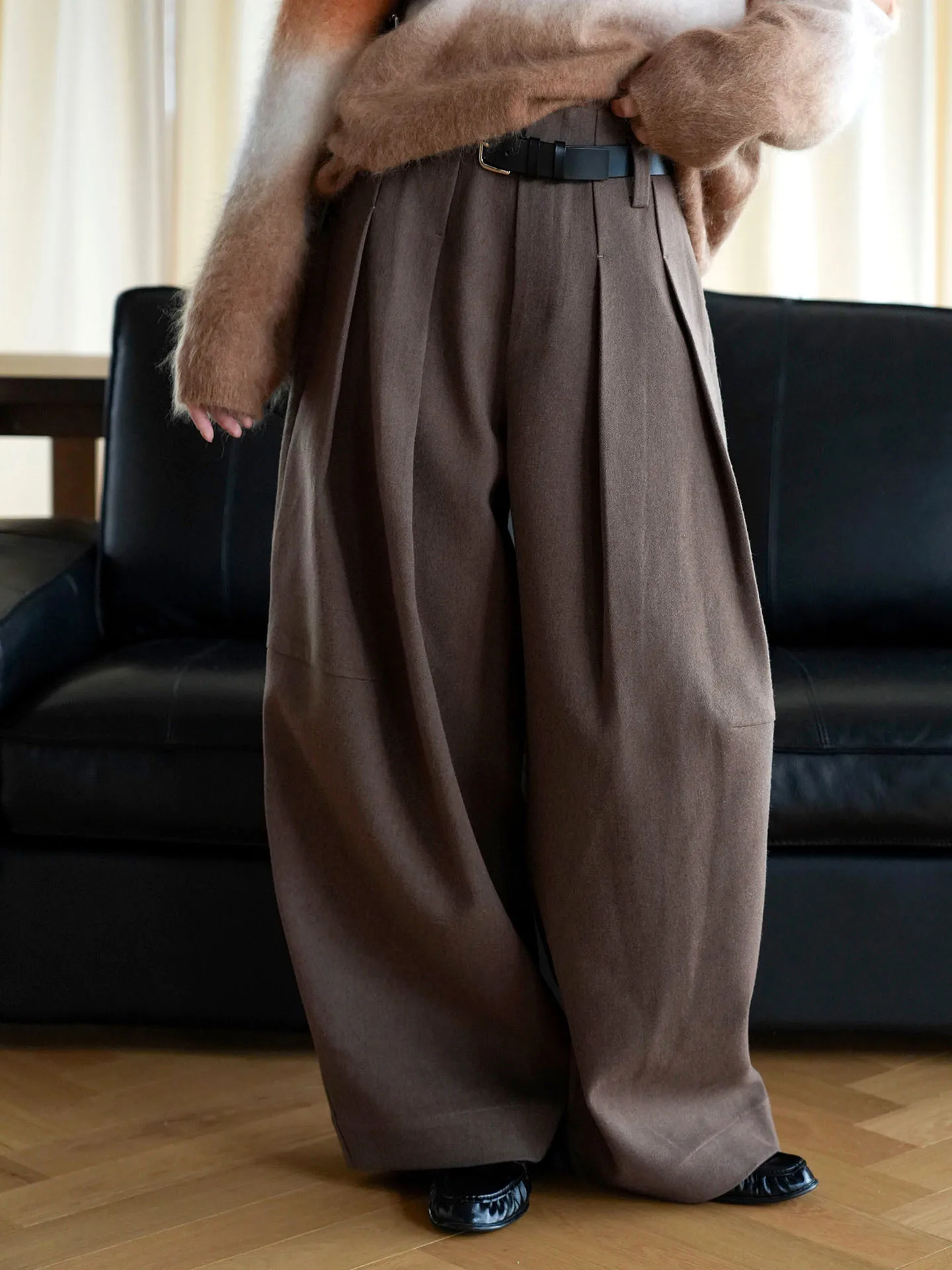 Autumn and winter new commuting high waisted wide leg pleated trousers, crisp and loose, slimming pants for women