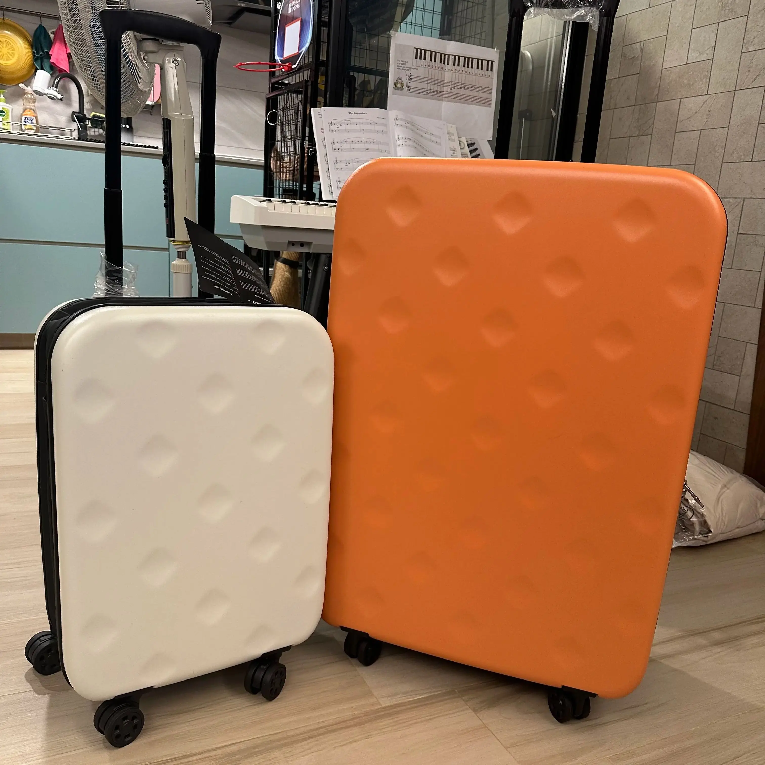 

20-дюймовая складная дорожная сумка с кодовым замком, портативная, одобренная авиакомпаниями, ручная кладь, складной чемодан 24/28 дюймов