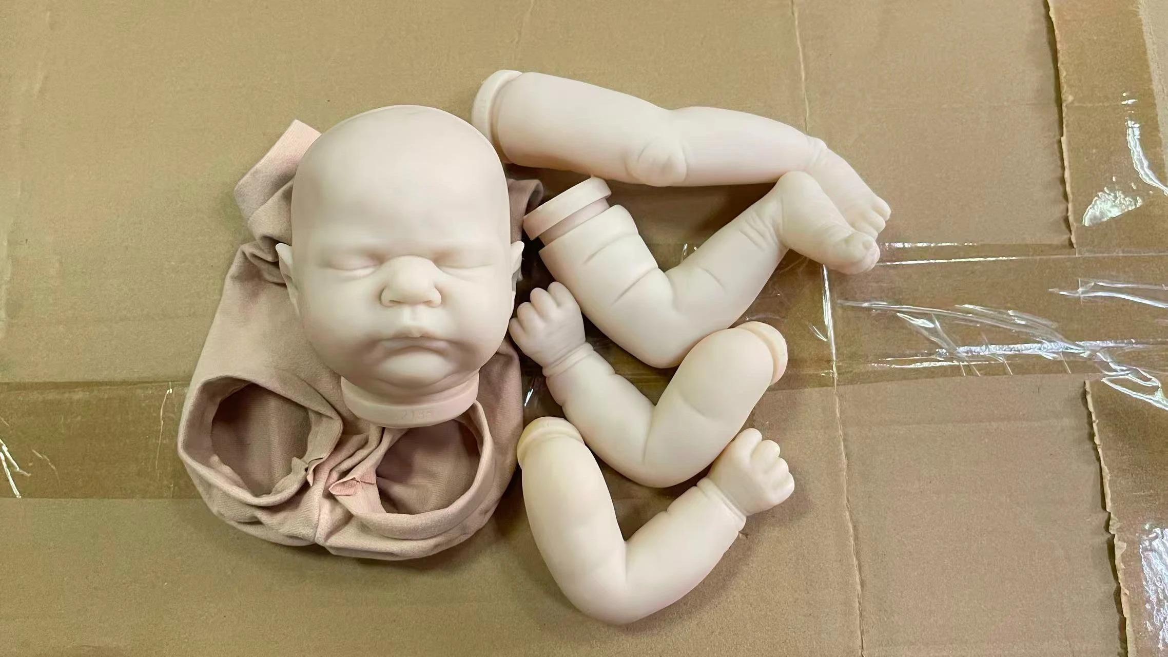 Kit bambola rinata 18 pollici Romilly Limited Edition realistico Soft Touch Kit bambola incompiuta con corpo non verniciato Bebe Reborn Kit