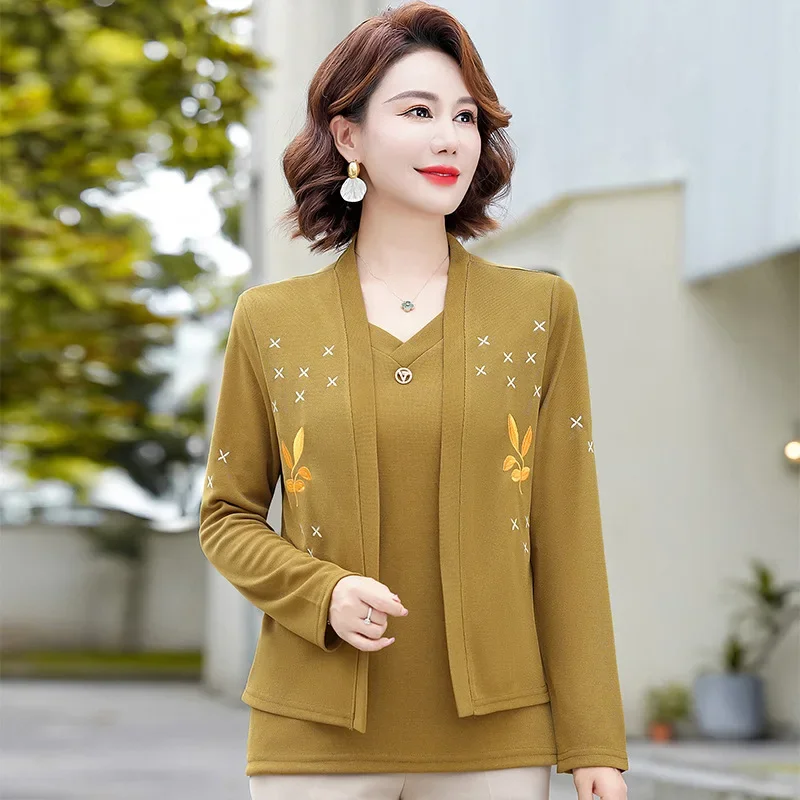 Middle-Aged And Elderly Spring Autumn Knitted Top Long Sleeve Two-Piece Illusion Mother's Attire Base Layer Top Fashionable Loos