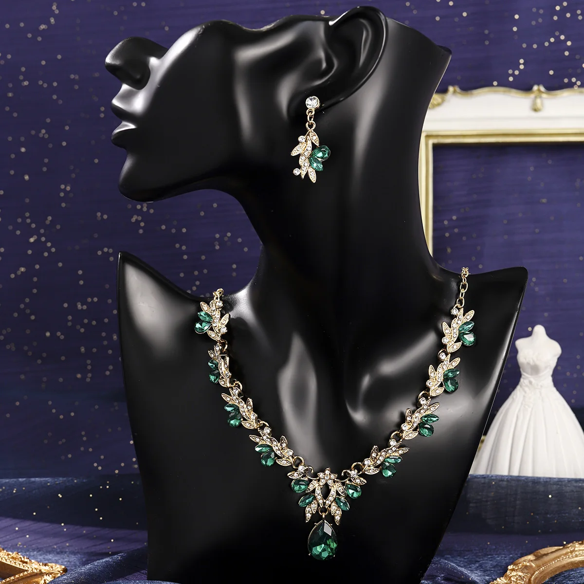 Luxury Rhinestone Bridal Necklace & Earring Set, Exquisite